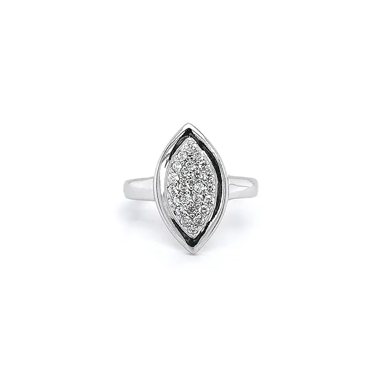 Nhẫn vàng trắng đính đá zircon trắng