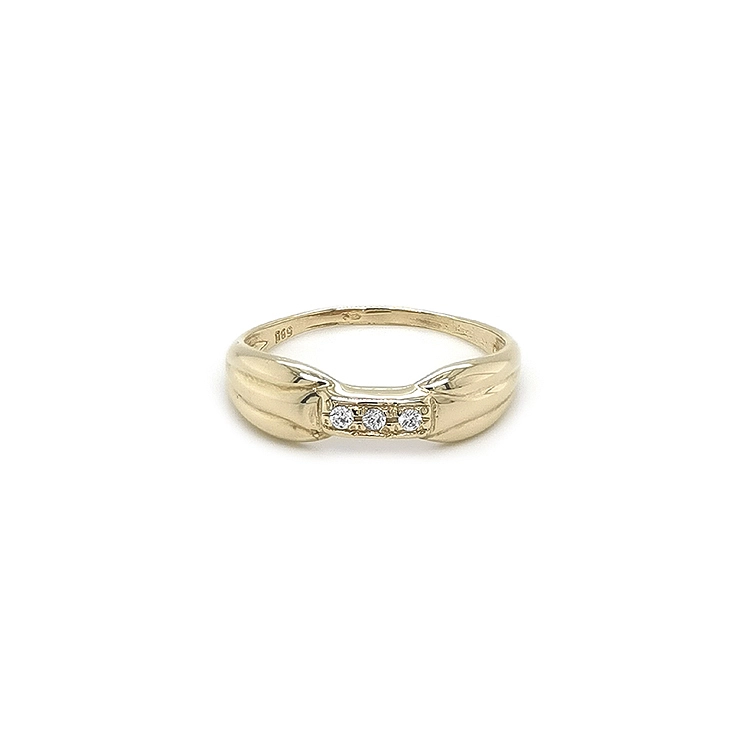 Nhẫn vàng đính đá zircon