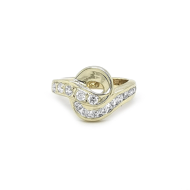 Nhẫn vàng đính đá zircon