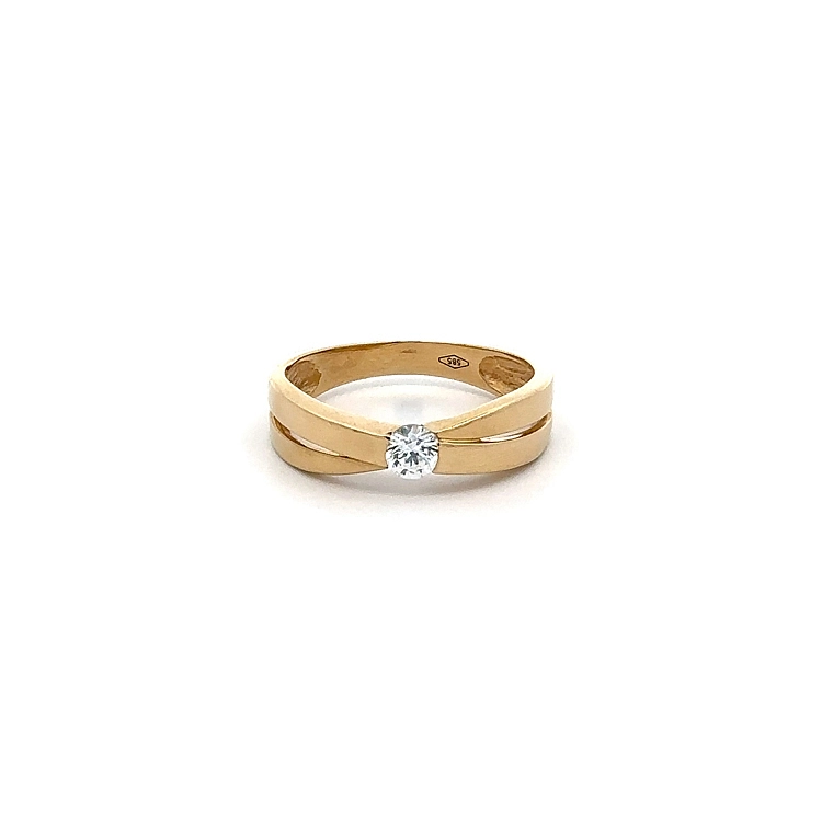 Nhẫn vàng đính đá zircon