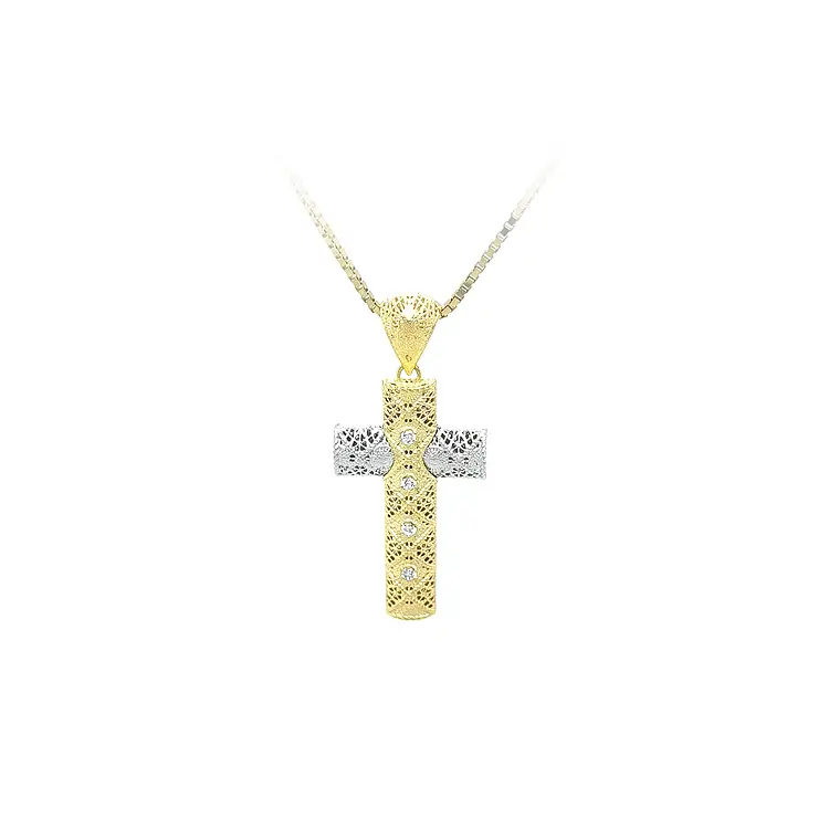 Thánh giá được làm từ vàng kết hợp với zircon