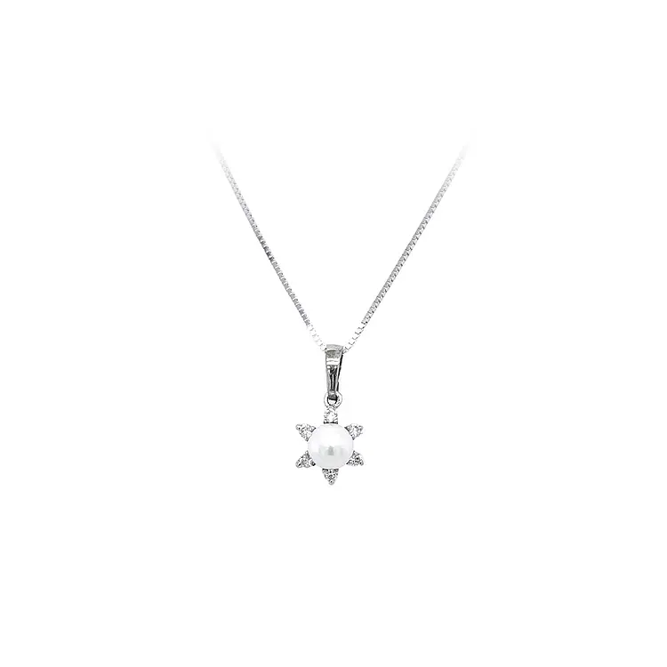 Mặt dây chuyền có ngọc trai và đá zircon trắng vàng