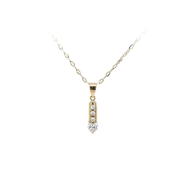 Mặt dây chuyền vàng đính đá zircon