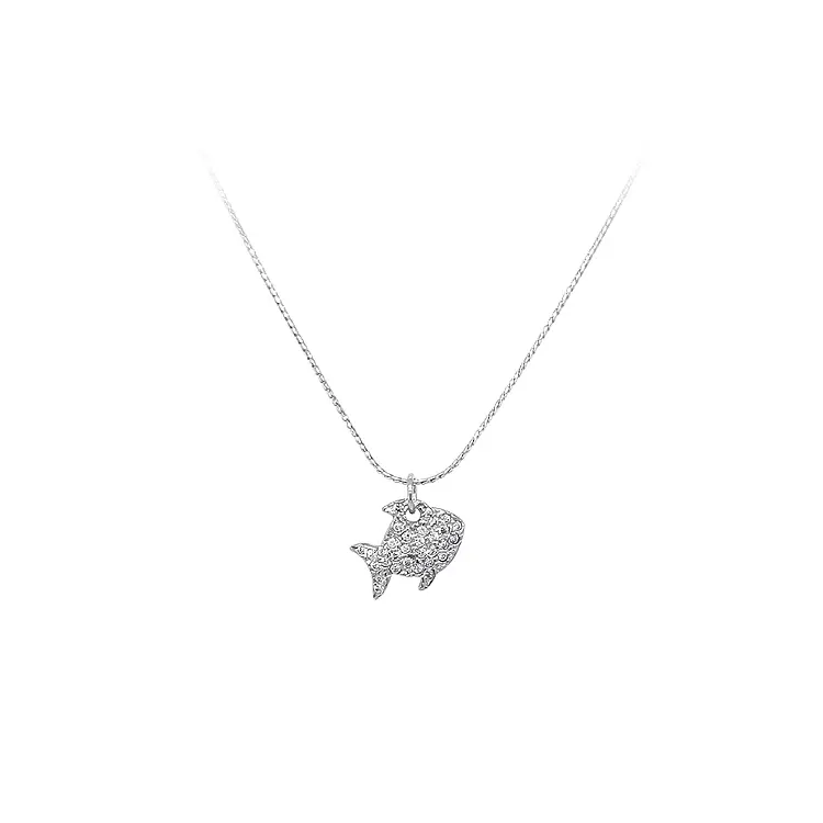 Mặt dây chuyền hình cá với đá zircon trắng vàng