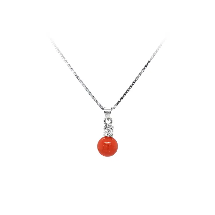 Mặt dây chuyền bằng vàng trắng và san hô