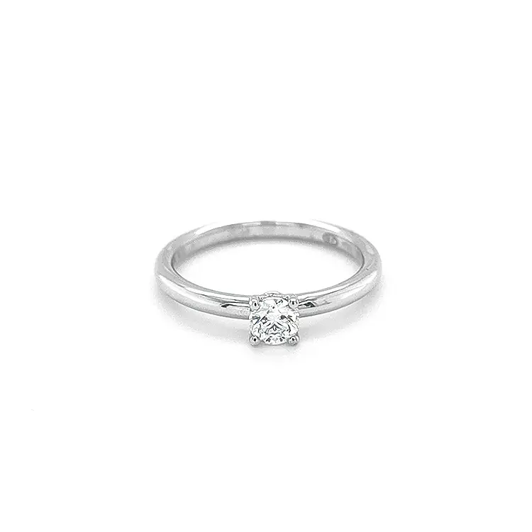 Nhẫn đính hôn Beny Gold với kim cương