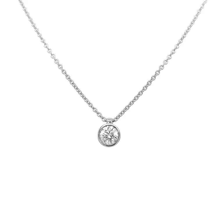 Mặt dây chuyền vàng đính kim cương