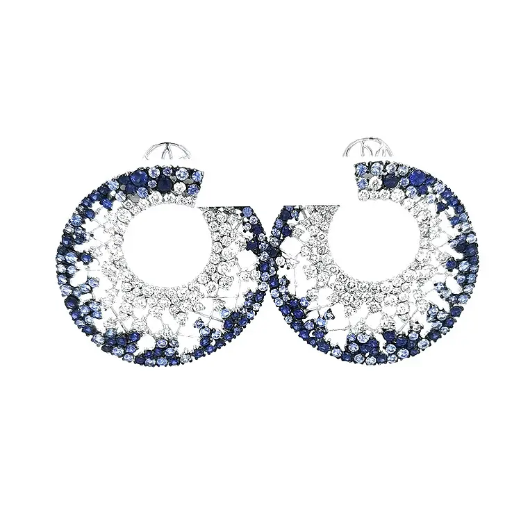 Vòng tai vàng đính sapphire và kim cương