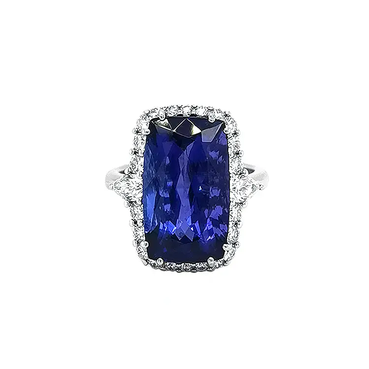 Nhẫn vàng đính tanzanite và kim cương