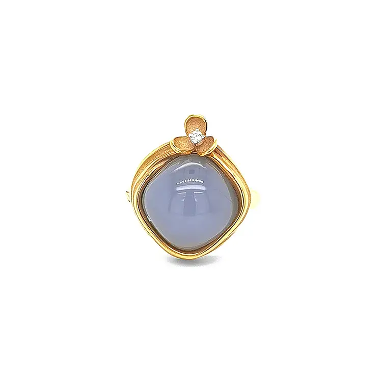 Nhẫn vàng đính đá chalcedony và kim cương