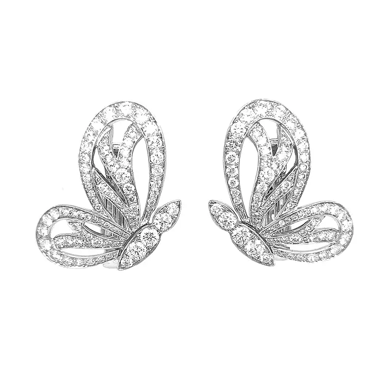 Vòng tai vàng đính kim cương