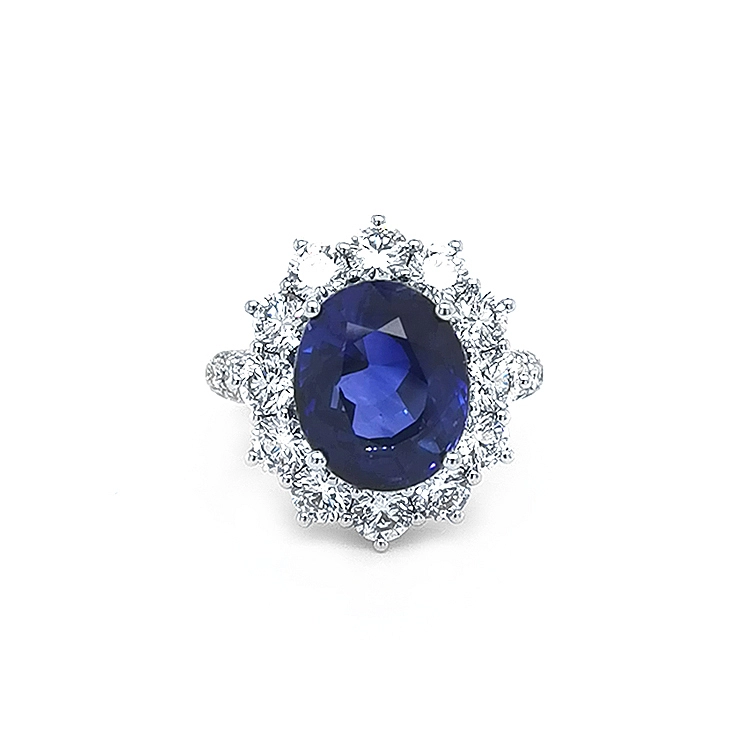 Nhẫn vàng đính sapphire và kim cương
