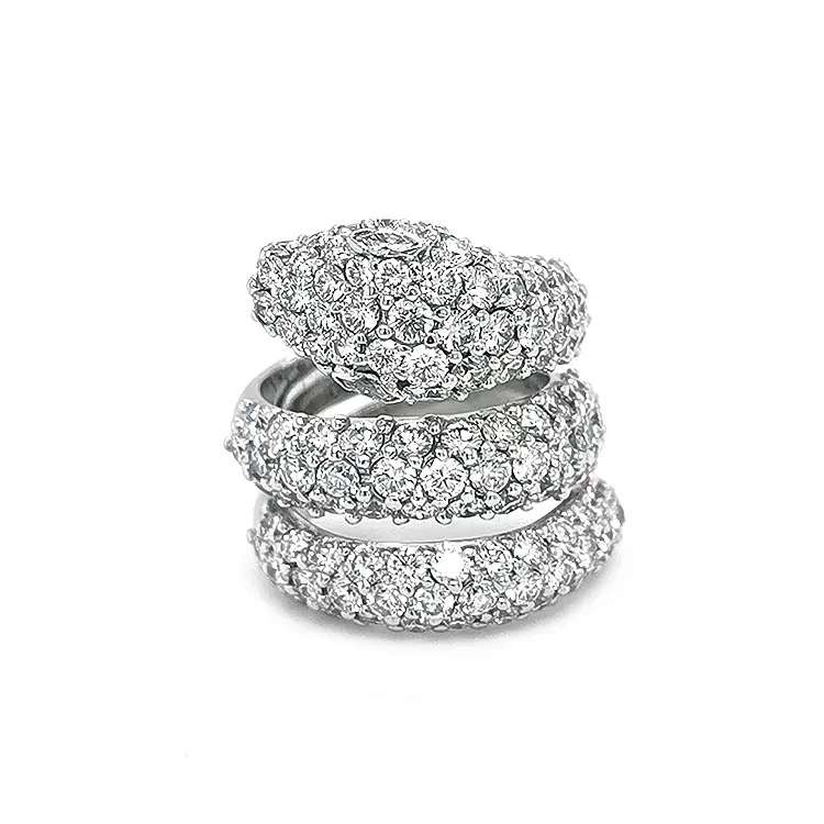 Nhẫn vàng đính kim cương