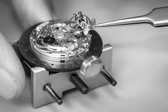 3. Tháo dỡ máy móc