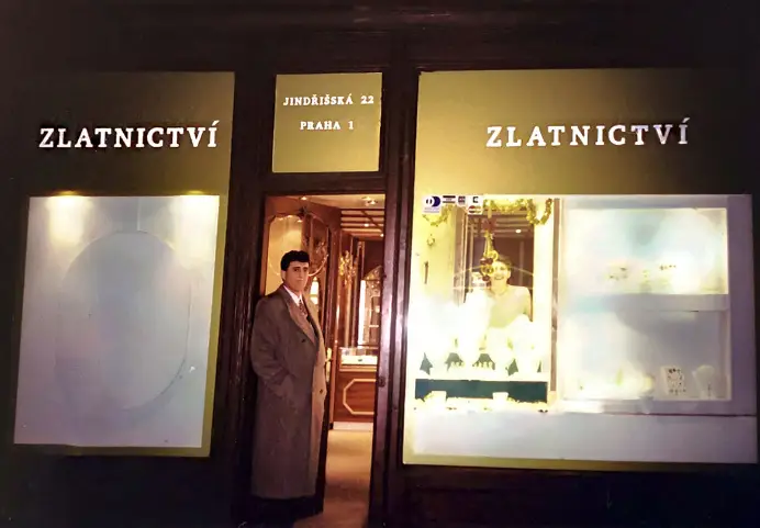 Bước đầu tiên: Khai trương cửa hàng trang sức Zef Topalli tại phố Jindřiška