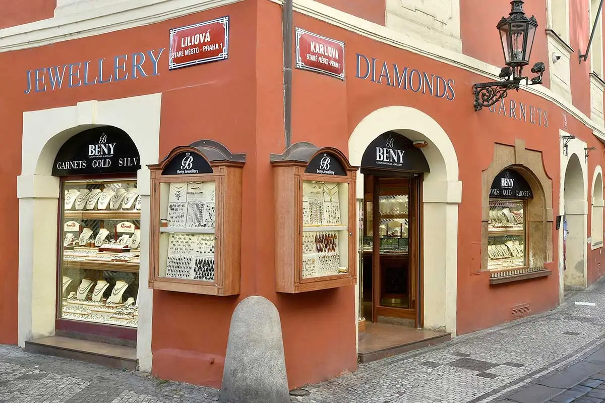 Mở rộng vào trung tâm Prague: chi nhánh mới tại đường Karlova