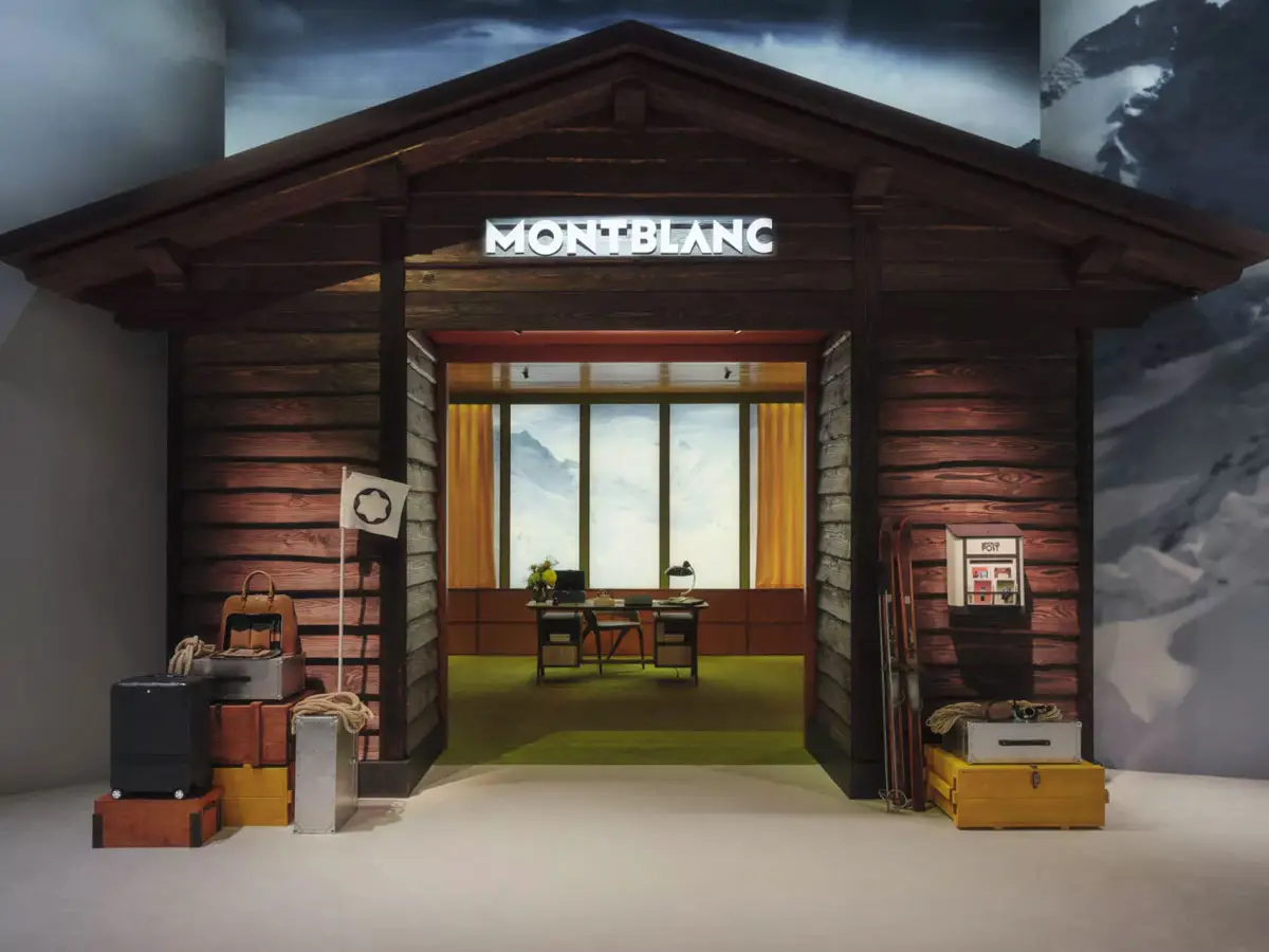 Bút mực lăn Montblanc PIX Black MB132494