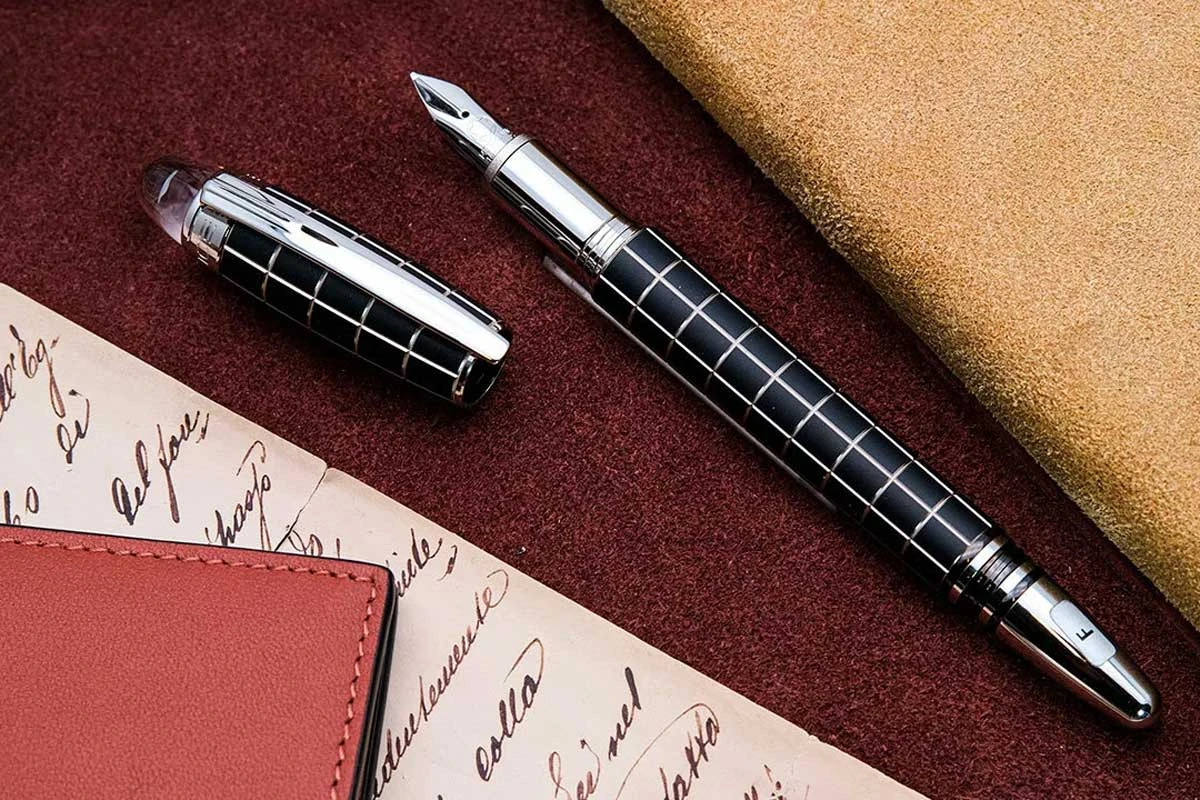 Bút bi mực nước Montblanc StarWalker Resin 118847