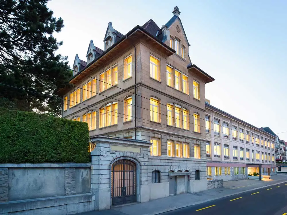 Girard-Perregaux Classic Bridges 86005-52-001-BB6A