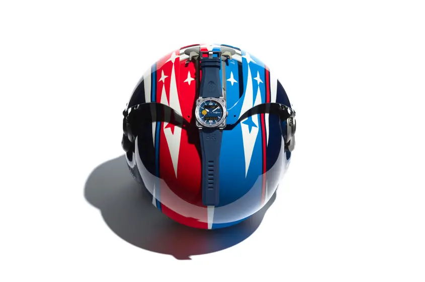 BR 03 Type A Patrouille de France: Màn trình diễn nhào lộn trên không giữa Bell & Ross