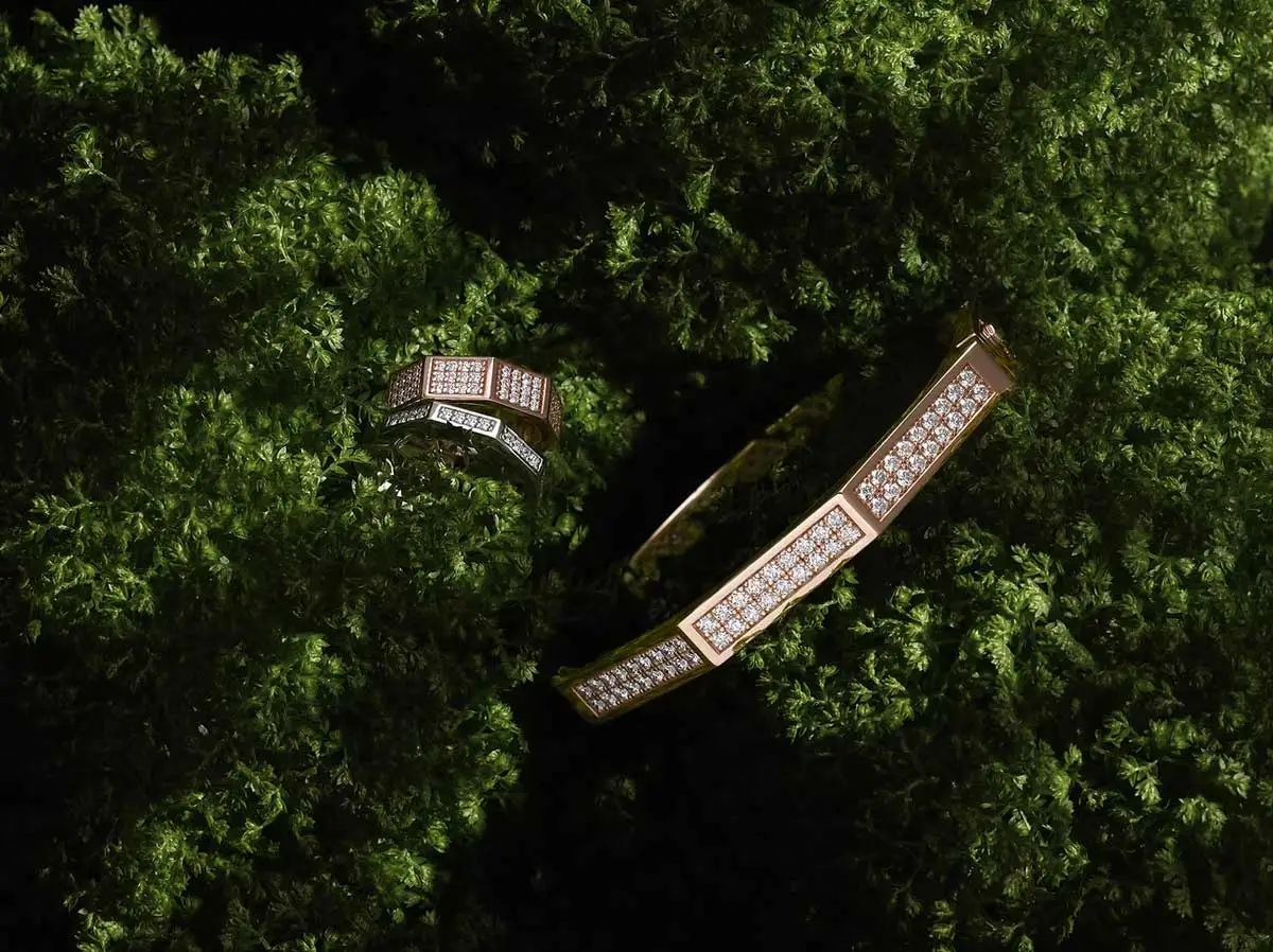 Vòng tay vàng Baraka với da và kim cương đen BR231081