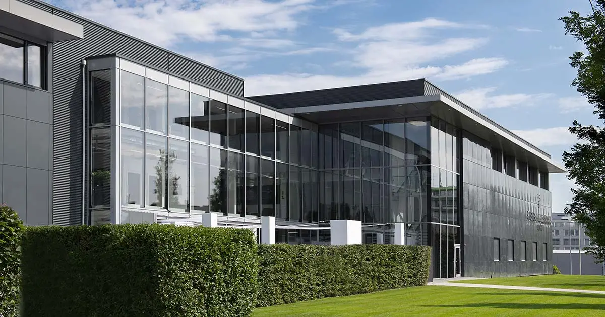 Frederique Constant và tình yêu bền vững với đồng hồ