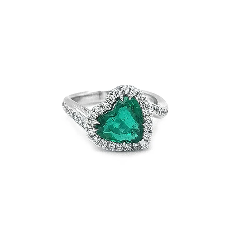 Cách chọn nhẫn đính hôn để nói lời đồng ý trong mơ